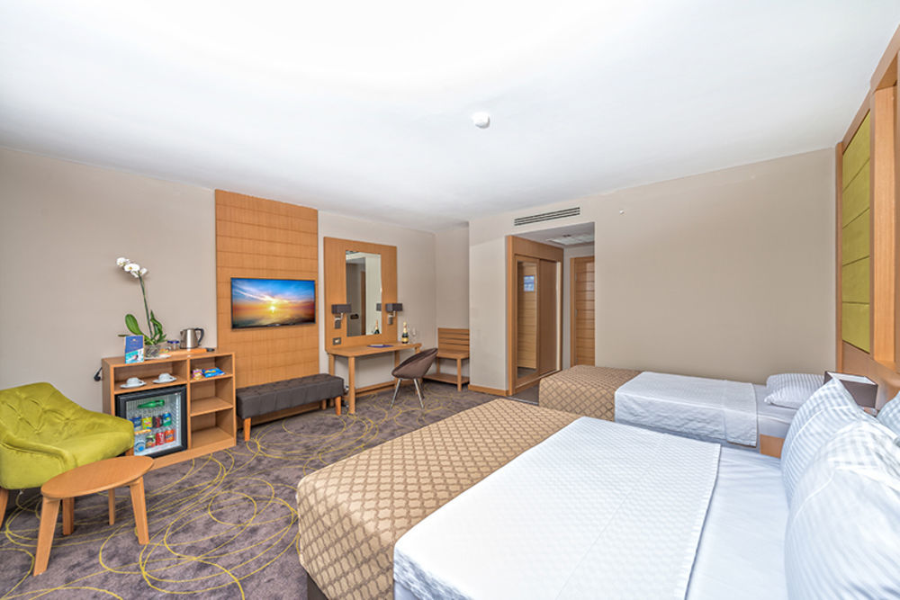 Ramada Resort By Wyndham Unye Exterior photo